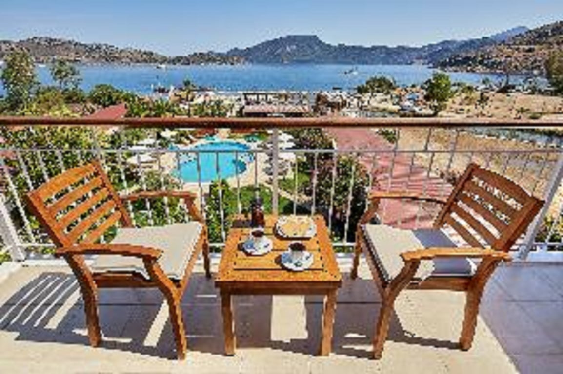 Fi Light Solto Boutique Beach Hotel