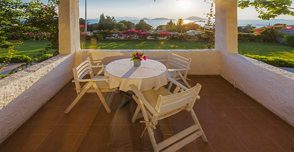 Sunset Mavi(21km Away From Bodrum)