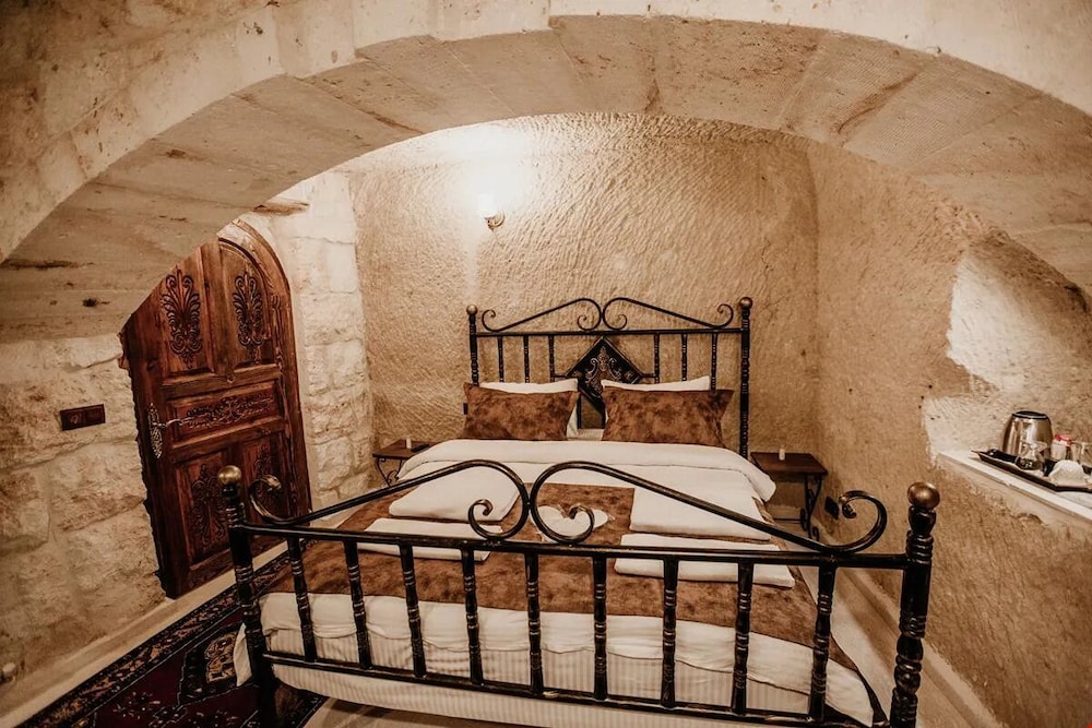 Romantic Cave Hotel