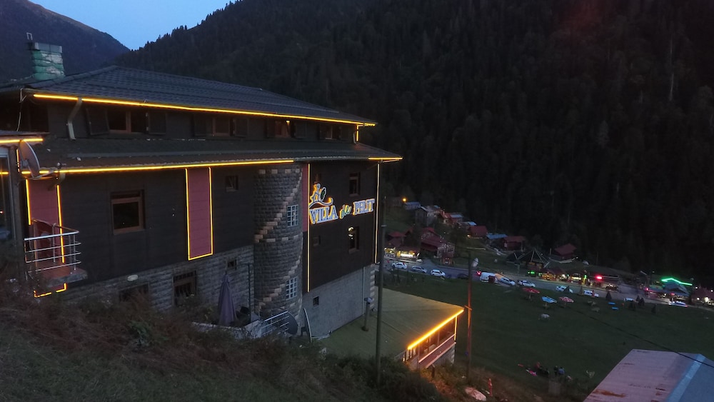 Ayder Villa De Pelit Hotel