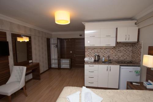 City House (To Make Arrangement For Check In Please Contact The Property At Least 5 Days In Advance)