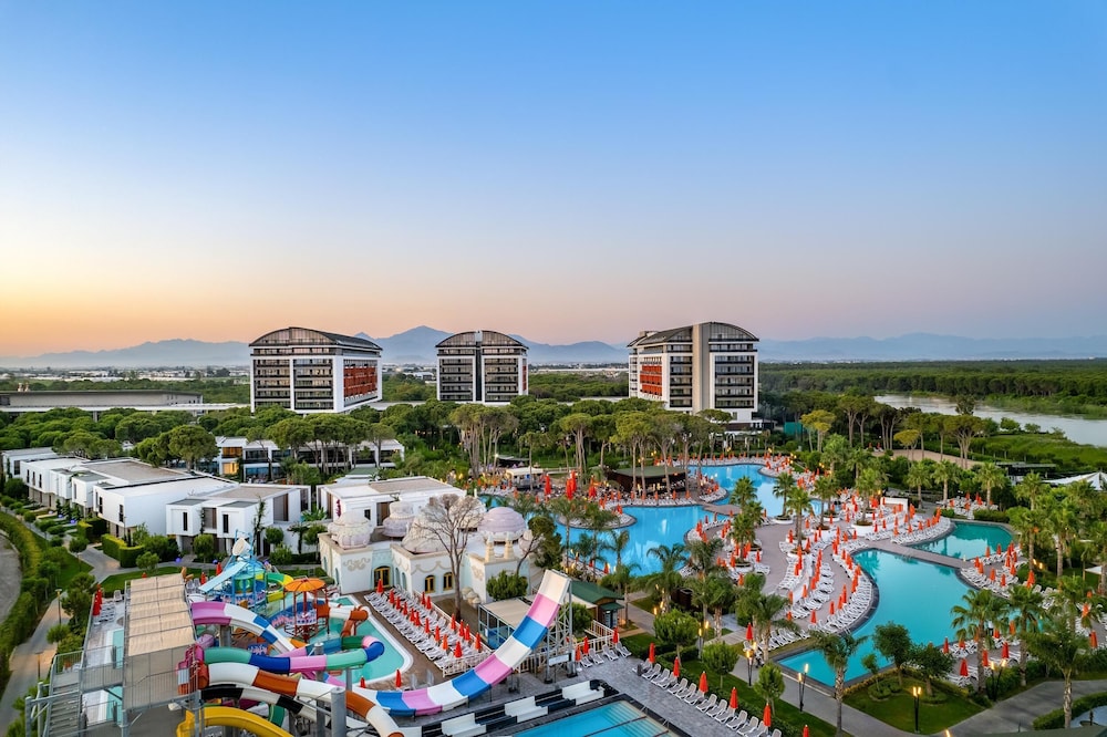 Trendy Lara Hotel(Valid For Lebanese Market)22 Km Away From Antalya Citu Center