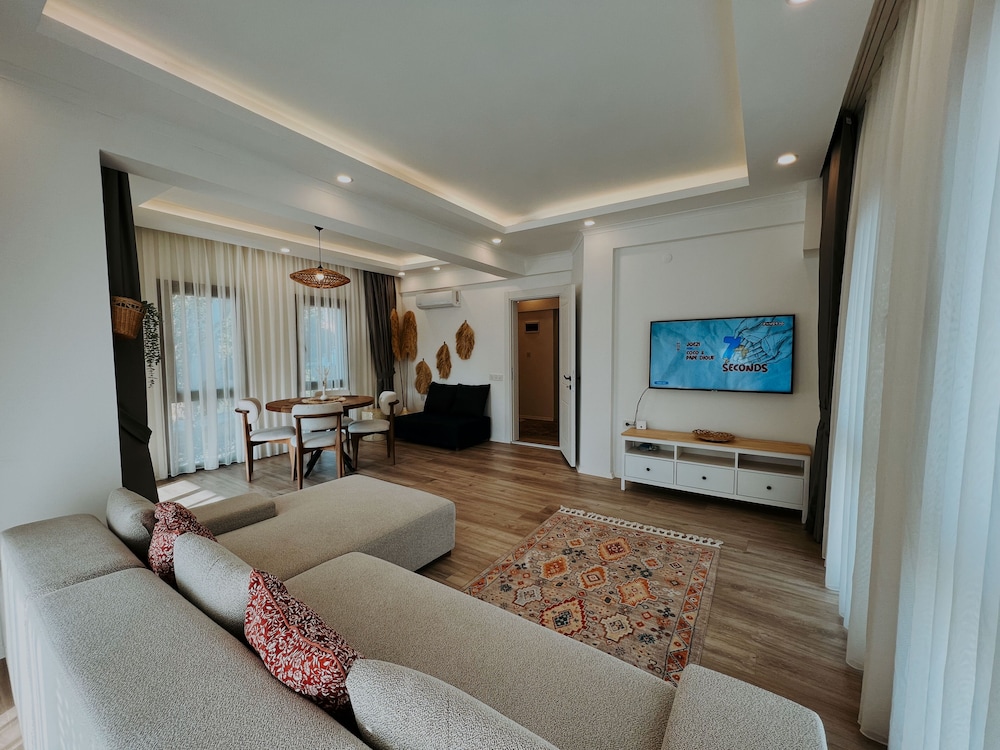 Marla Suite Hotel