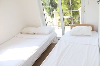 Bella Villas (41 Km Away From Antalya)