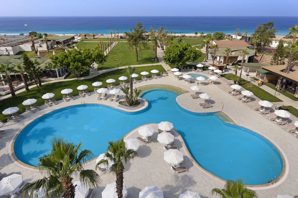 Green Imperial Beach (97 Km Away From Antalya)