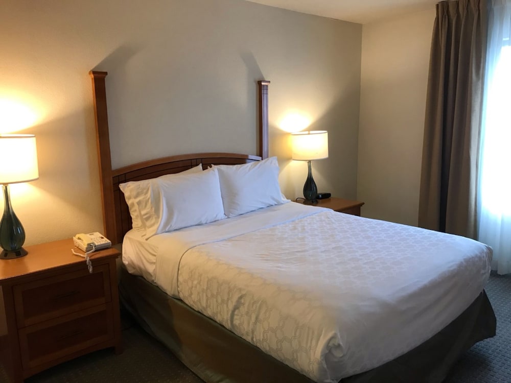 Staybridge Suites Allentown Airport Lehigh Valley By Ihg(as Know As Staybridge Suites Allentown Bethlehem Airport By Ihg)
