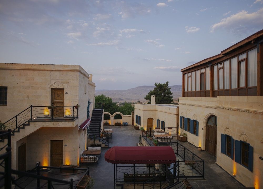 Yilki Cave Suİtes(please Contact The Property 7 Days In Advance)