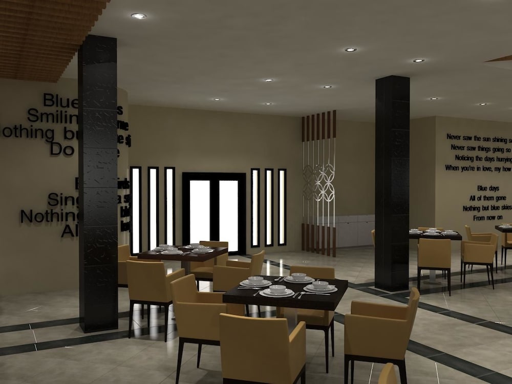 Anita Dream Otel (51km Away From Antalya)