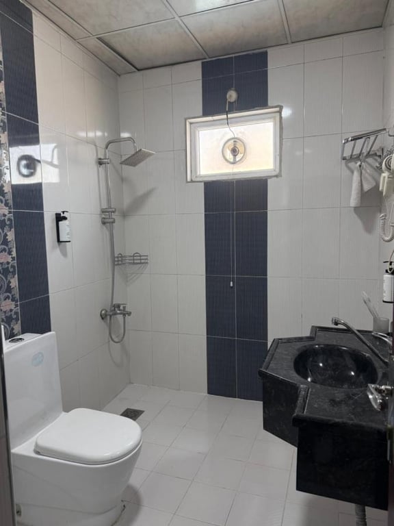 Shapol Hotel