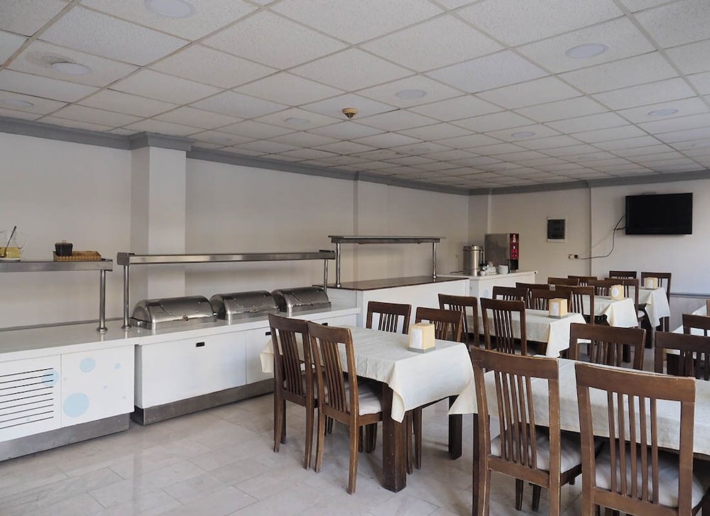 Club Herakles Hotel (44 Km Away From Antalya)