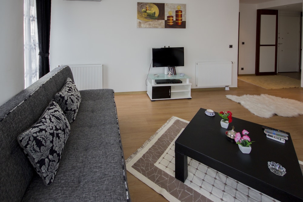 Koza Suites And Apartments (25km Away From Istanbul)
