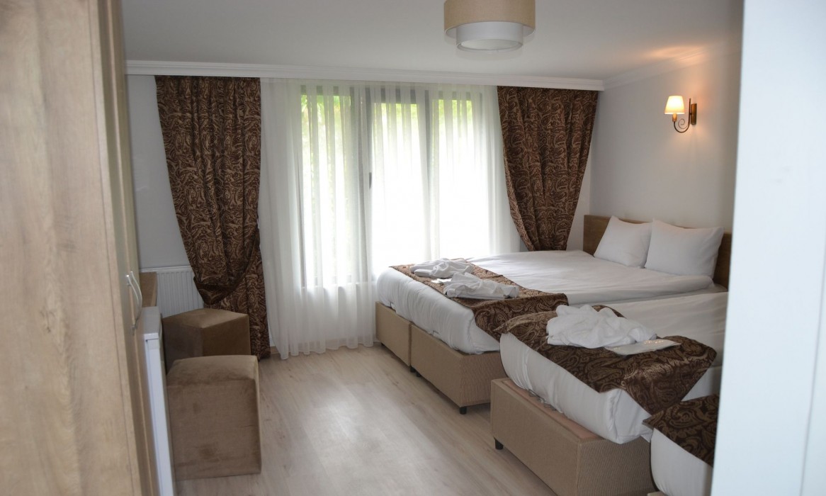 Loren Hotel Suites (Limited Hours Front Desk Need To Contact Property 7 Days In Advance)