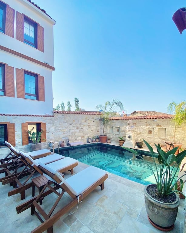 Ephesus Villa (the Front Desk Is Open Daily From 8:00 Am Midnight)
