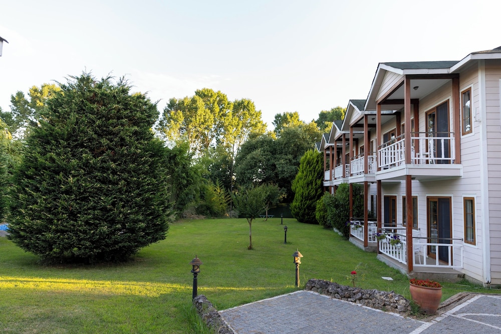 Elite World Village İstanbul Polonezköy(55Km Away From Istanbul)
