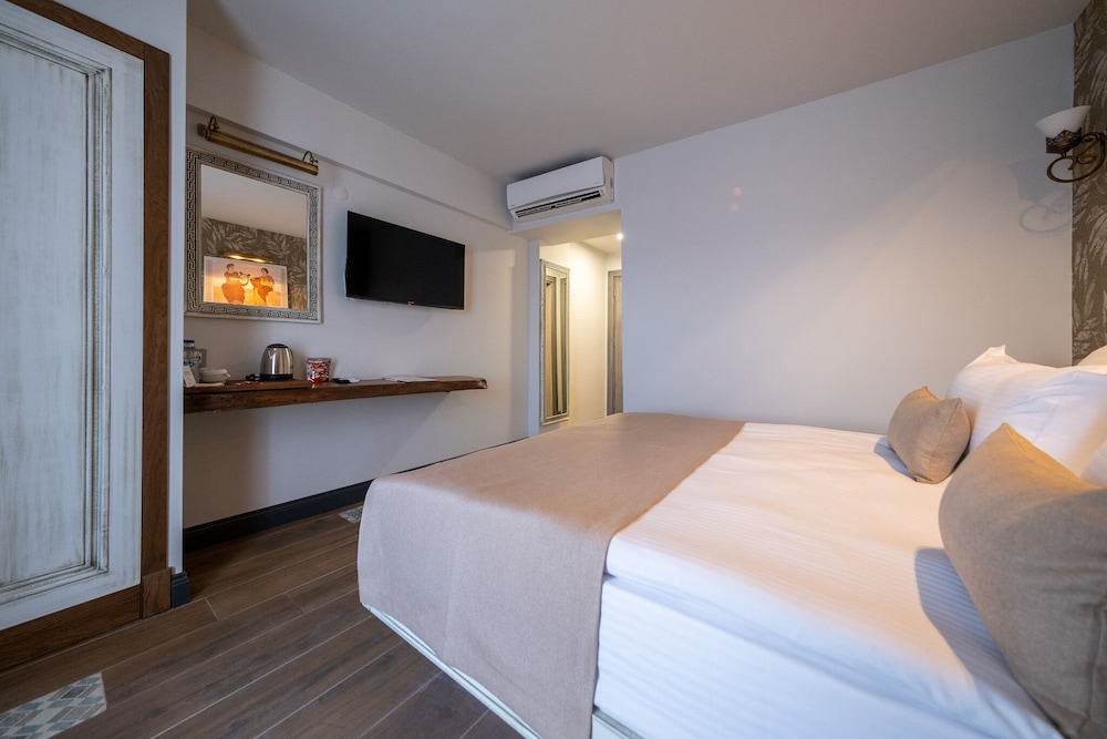 Assos Troy Port Hotel(18km Away From Assos)