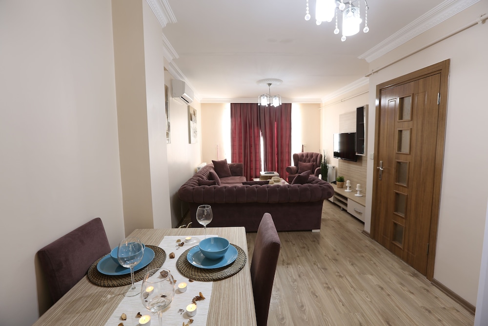 Overland Residence Hotel