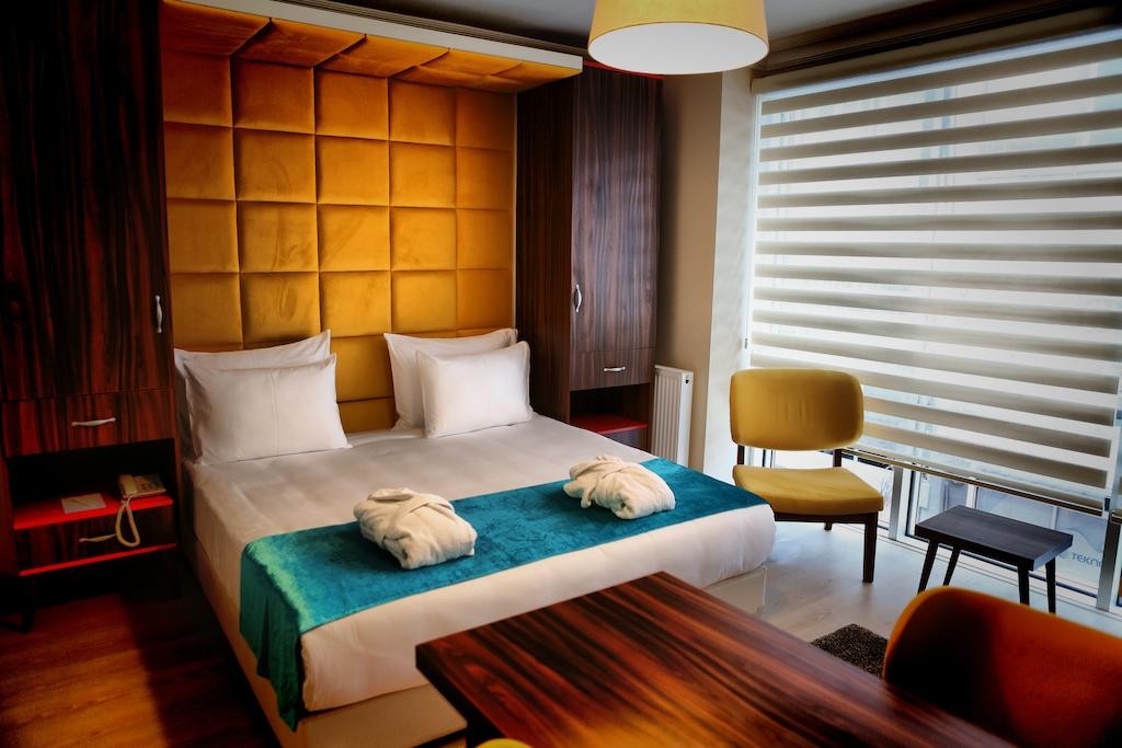 The Corner Palace (formerly Known As Chakra Suites Levent)