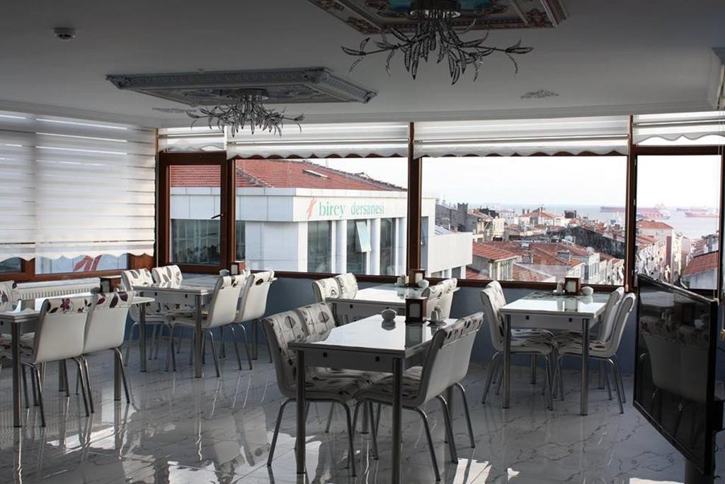 Naila Hotel