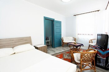 Blue Suites By V
