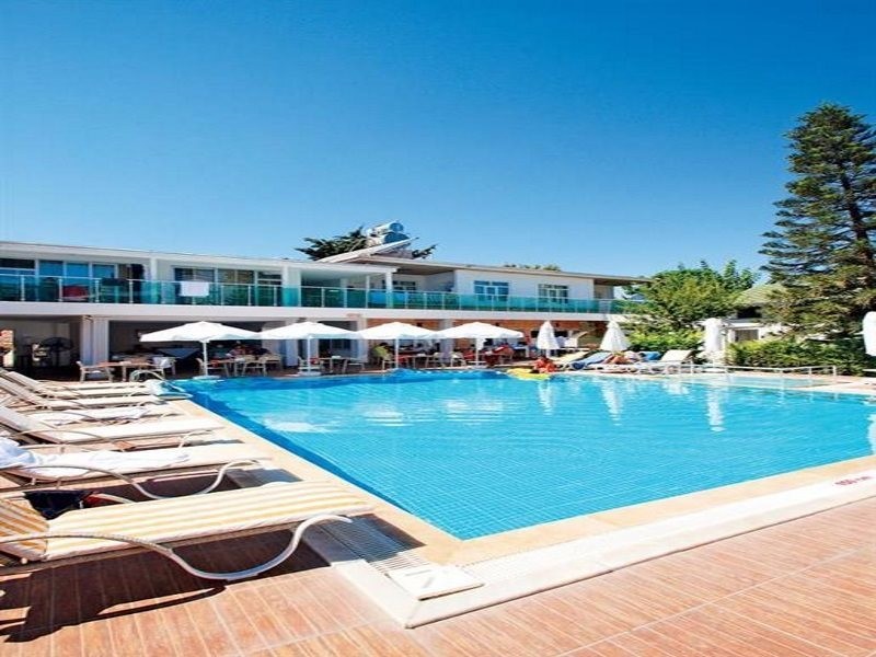 Clover Magic Altinkum Park Hotel (also Known As Altinkum Park Hotel)72km Away From Antalya