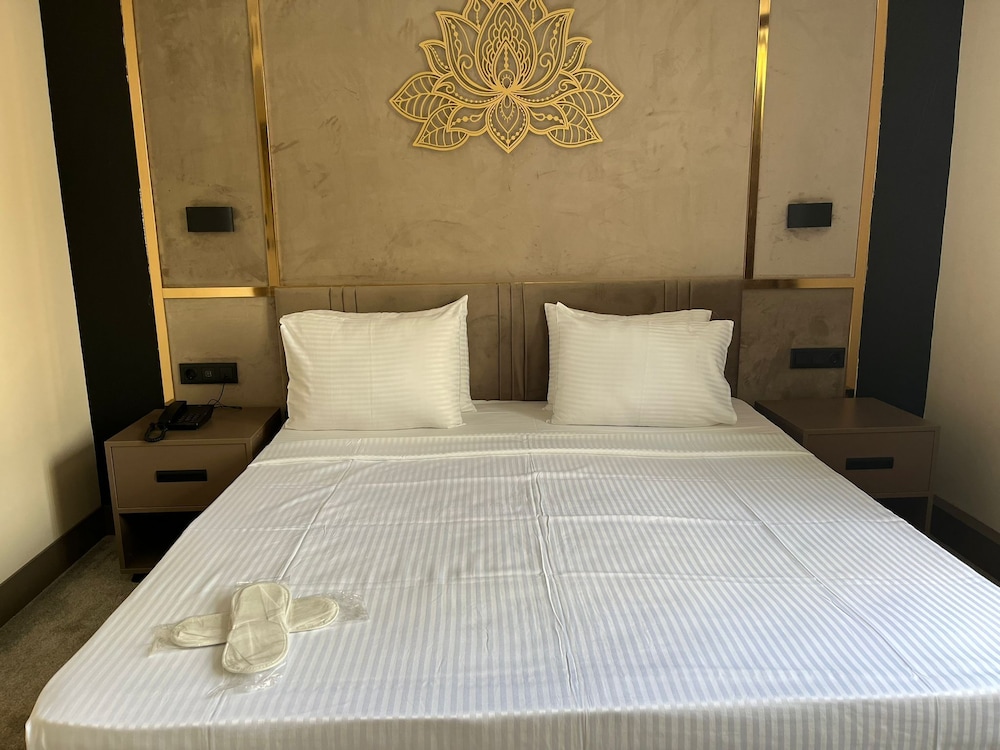 Istanblu Hotel And Spa Ataşehir (Also Known As Istanblu Hotel And Spa)