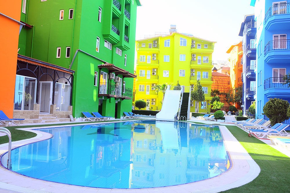 Rainbow Castle Hotel
