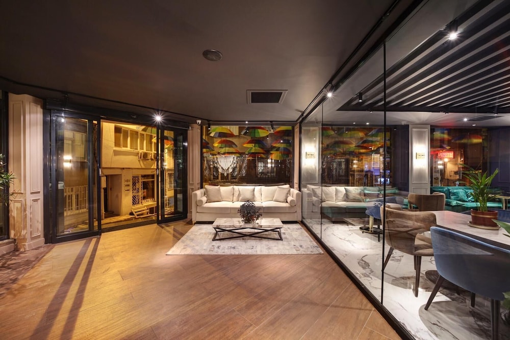 Concept Nisantasi Hotels And Spa(Also Known As Walton Hotels And Spa Nisantasi)