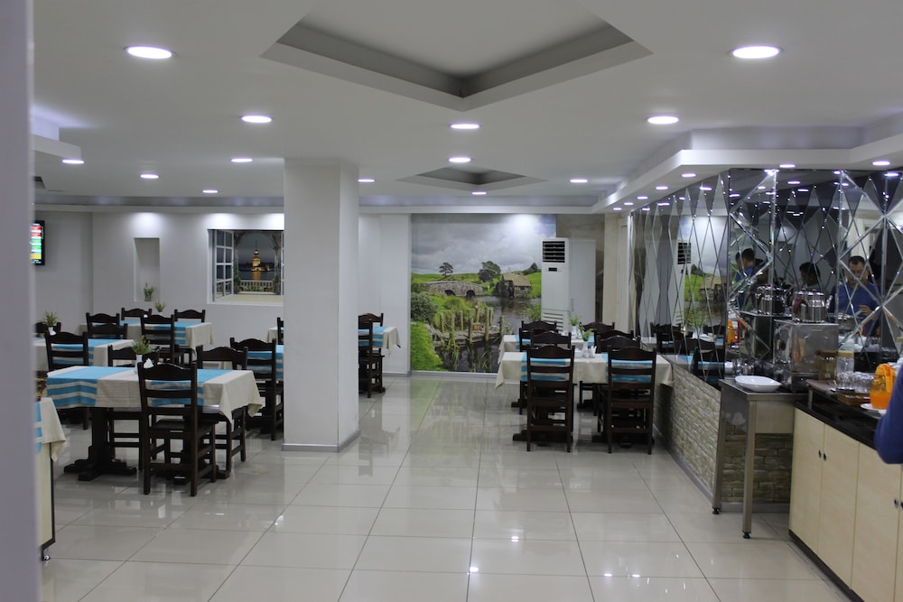 Adana Kucuksaat Hotel