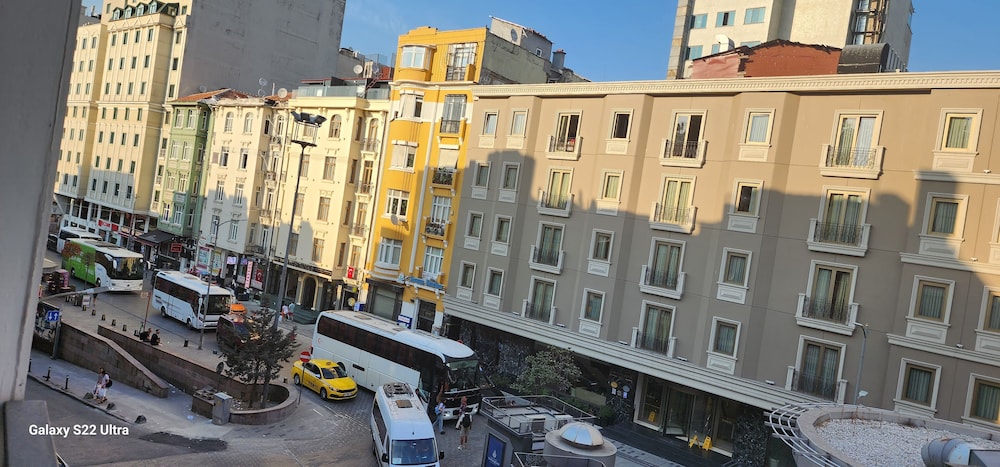 Taksim Royal Residence