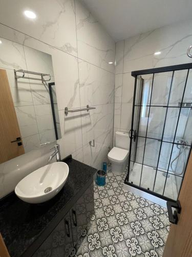 Almina Apartments And Suites