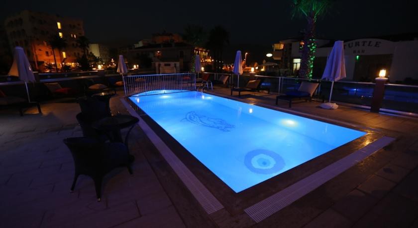 Aurasia Sea Side Hotel (formerly Known As Sun Flower Otel/aurasia City Hotel)