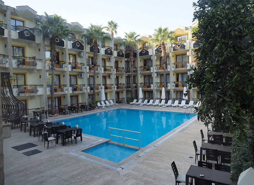 Club Herakles Hotel (44 Km Away From Antalya)
