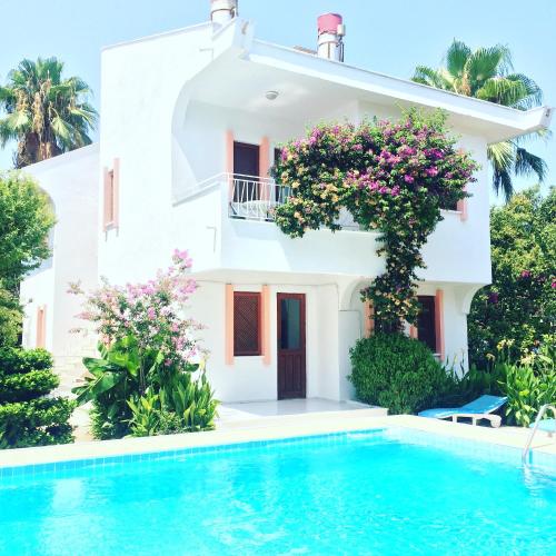Flower Villa Apart (43 Km Away From Antalya)