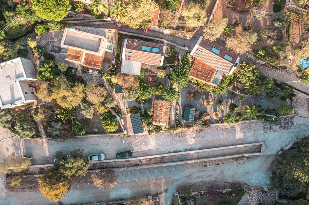 Ultava Houses (to Make Arrangements For Check In Please Contact The Property 5 Days In Advance)