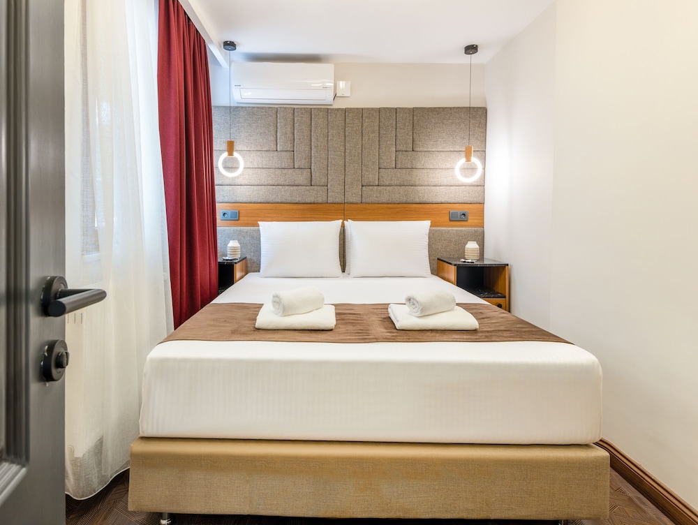 Baymari Suites Design (20km Away From Istanbul)