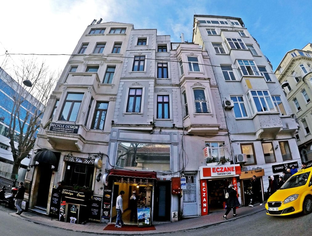 Taksim Alya Suites