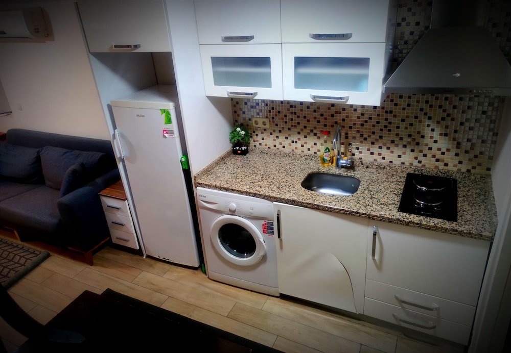 Mimoza İstiklal Apart Hotel