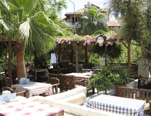 Aquarius Hotel (72 Km Away From Antalya)