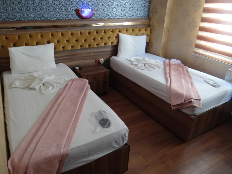 Meta Hotel