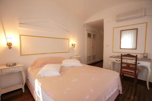 Moshinos Otel