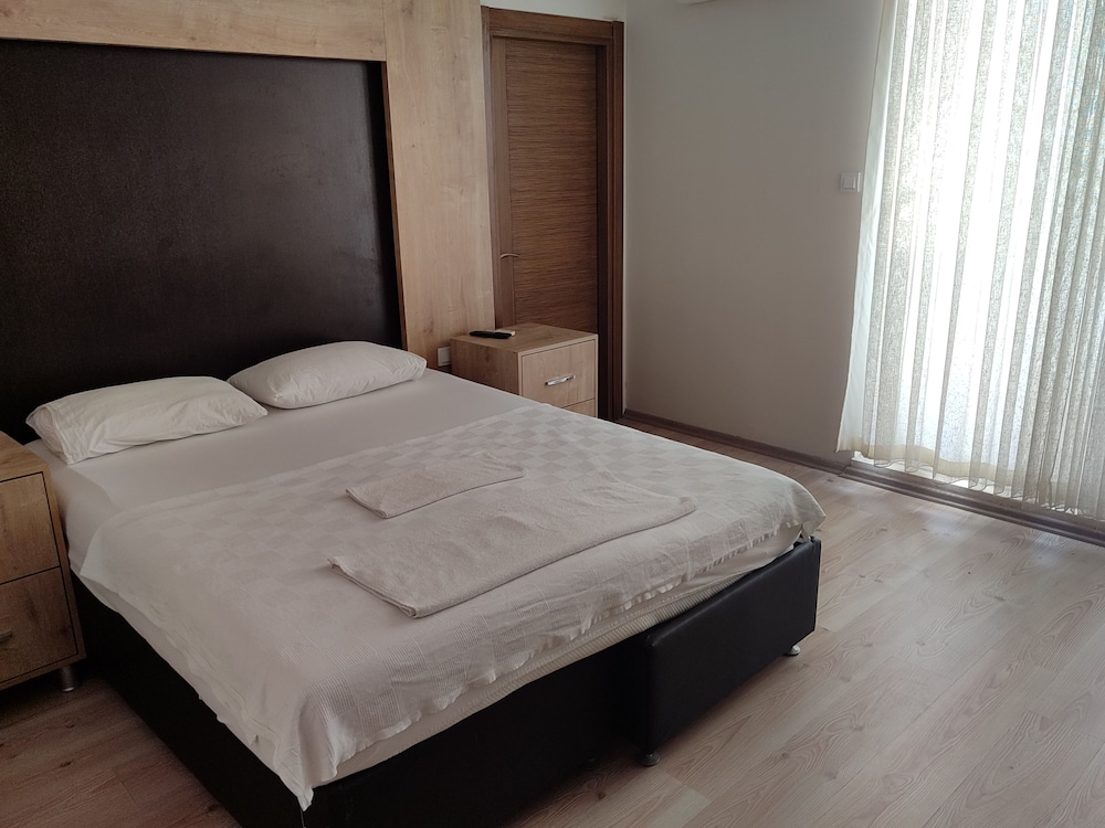Yagmur Hotel
