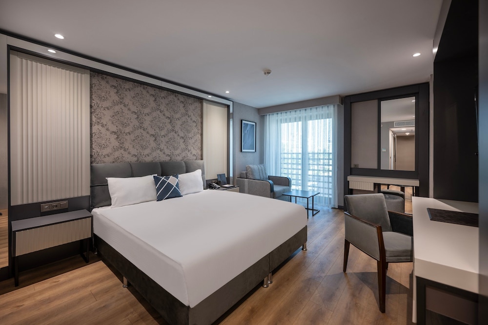 Four Points Flex By Sheraton Antalya Lara (formerly Four Points Express By Sheraton Antalya Lara)