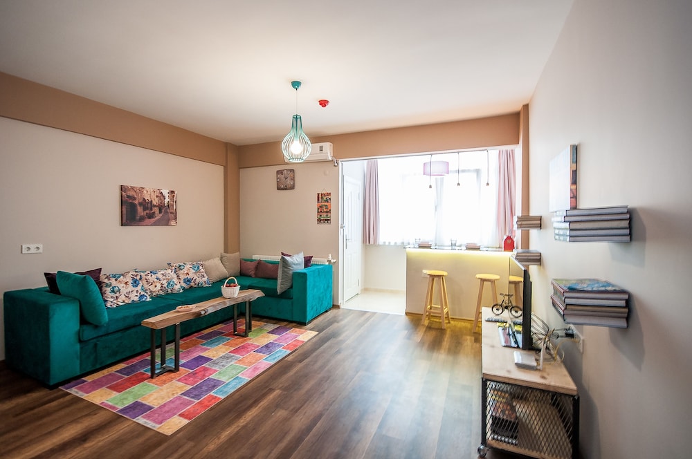 Newway Apartments (no Front Desk)
