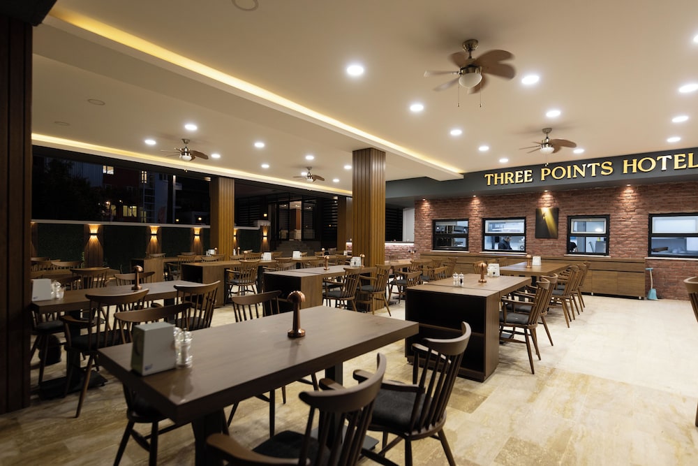 Three Points Hotel(also Known As Three Points Boutique Hotel/three Points Hotel All Inclusive)