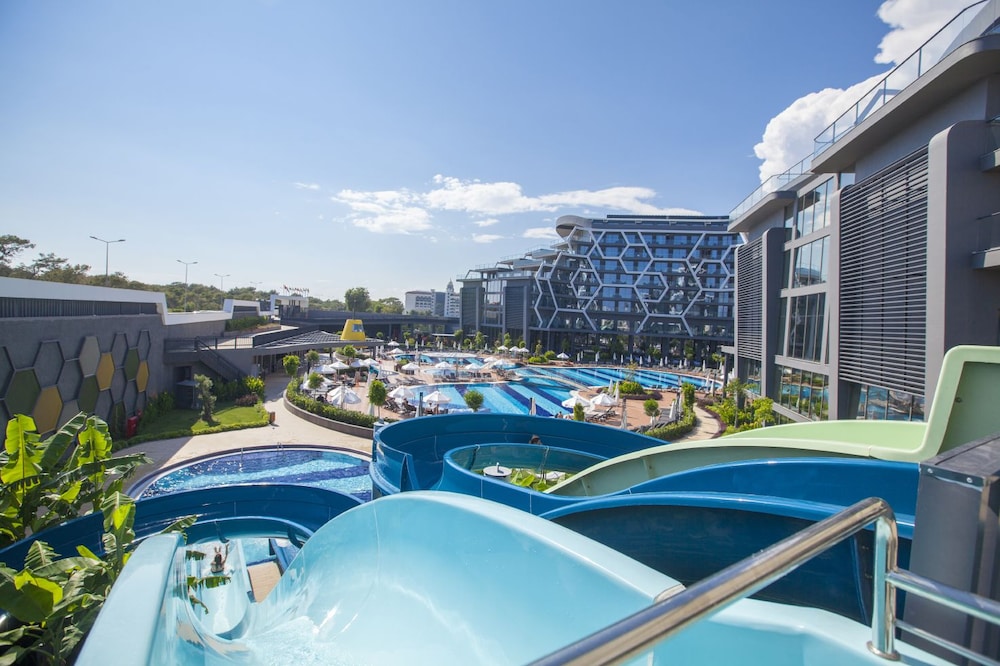 Bosphorus Sorgun Hotel All Inclusive (79km Away From Antalya)