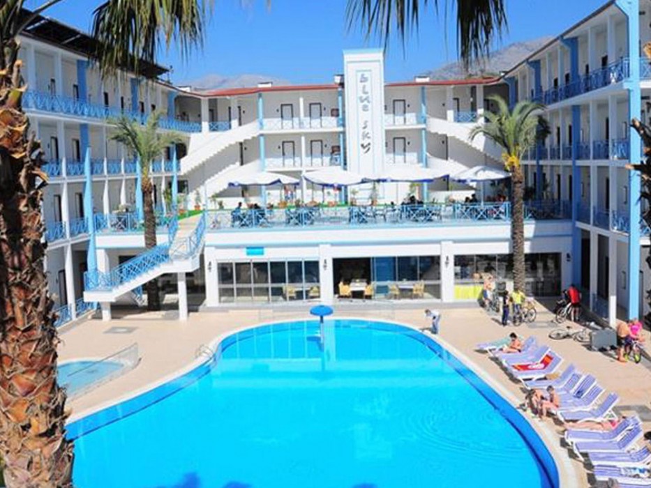 Blue Sky Hotel (51km Away From Antalya)