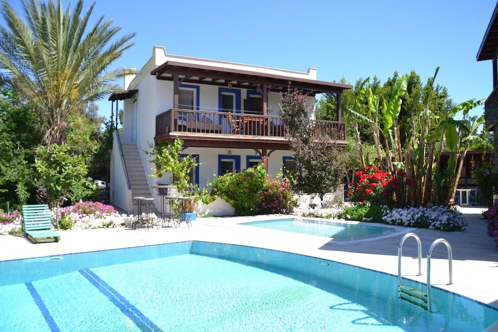 Paradise Gumusluk (limited Hour Front Desk)