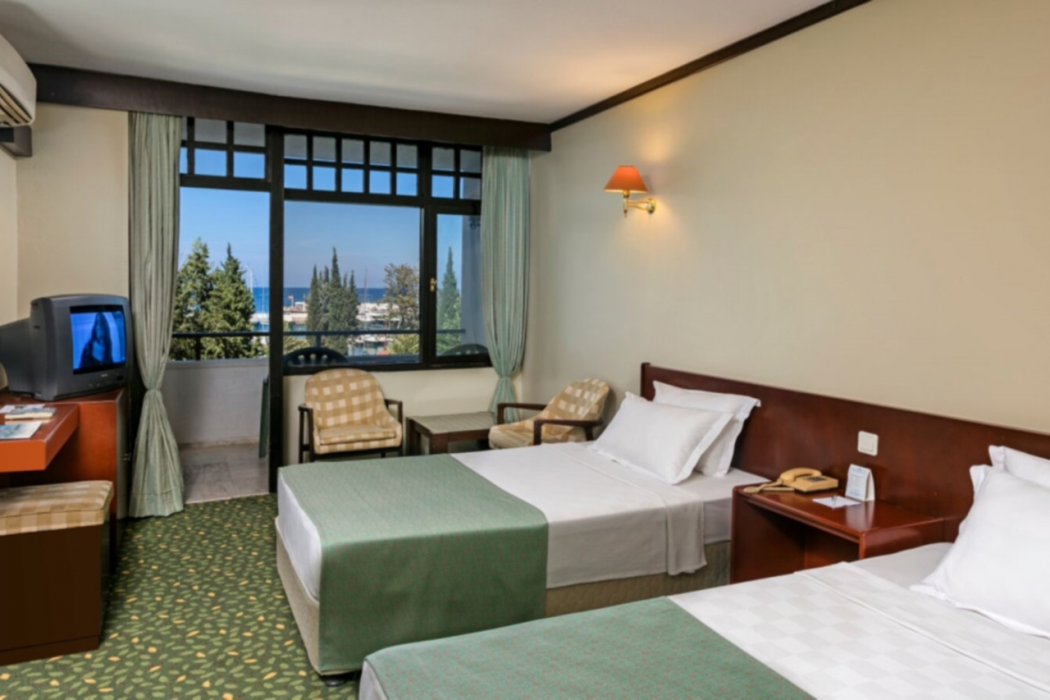 Ozkaymak Otem Otel(45 Km Away From Antalya)
