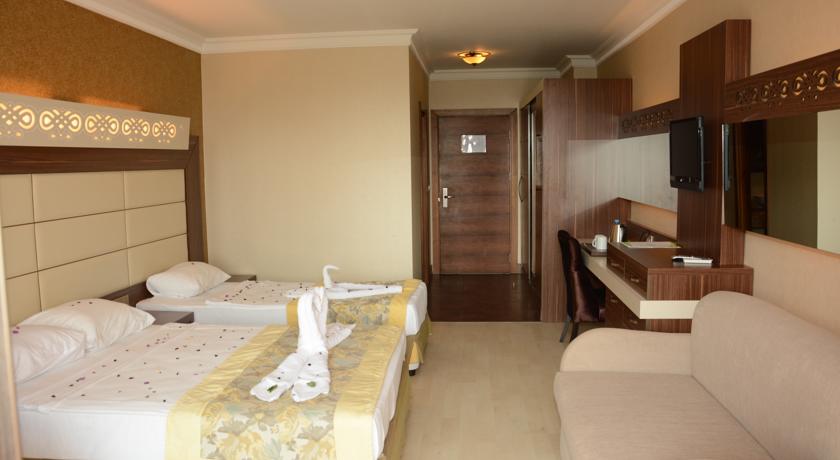 Nox Inn Club Hotel (123Km Away From Antalya)