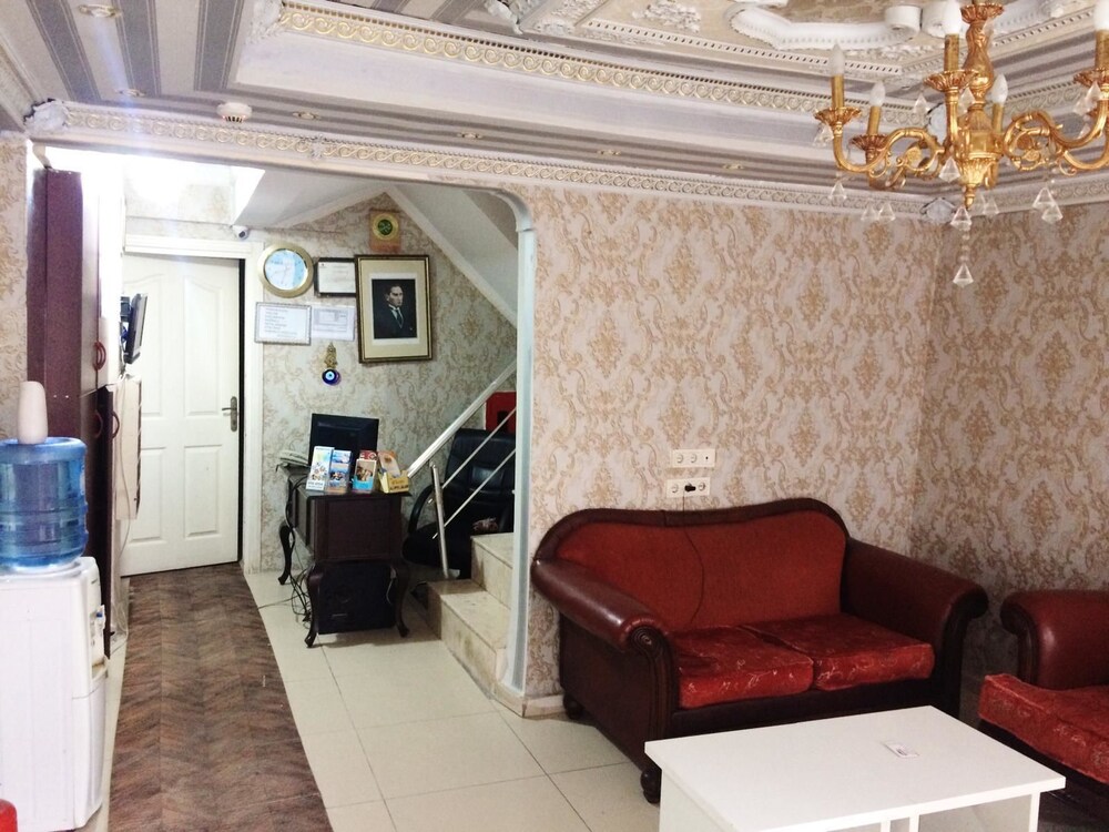 Cannady Hotel